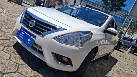 NISSAN VERSA 1.0 12V FLEX 4P MANUAL NISSAN VERSA 1.0 12V FLEX 4P MANUAL